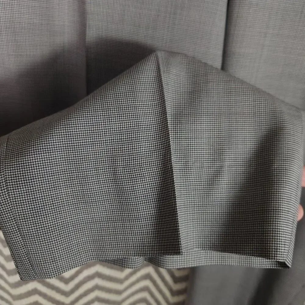 Coppley 1883 Reda Suit Houndstooth Super 110s Wool Blazer 52W Pants 46